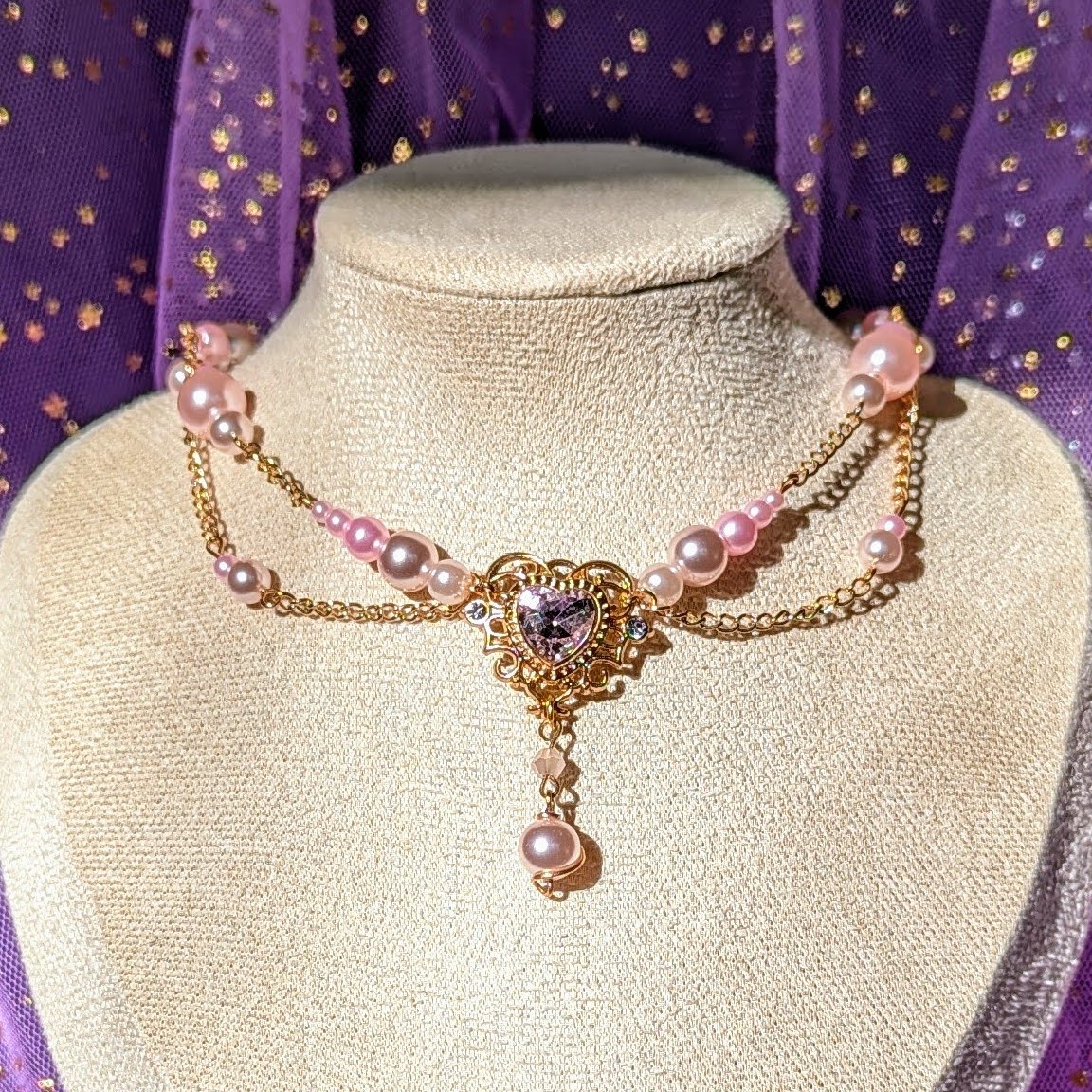 Bubble gum B Necklace